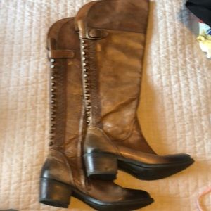 Knee high Vince Camuto boots